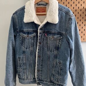 牛仔外套